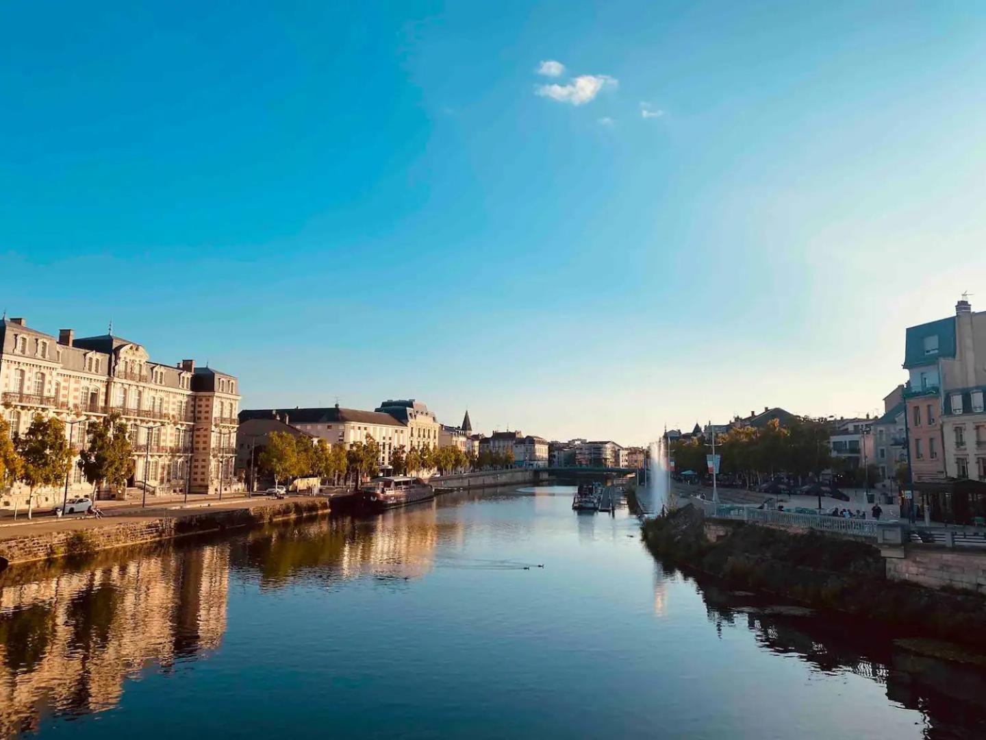 Logement Neuf "Meuse" - Hyper Centre - Parking Proche - Proche Gare - 4 Chambres - Terrasse Couverte - Wifi ! Gere Par Prestazen'Services Верден-сюр-Мёз Экстерьер фото